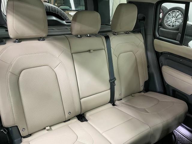 Land Rover DEFENDER 2023-10 8552804-6