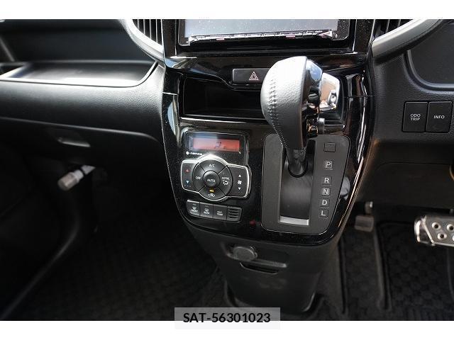 Mitsubishi DELICA 2016-10 8551417-4