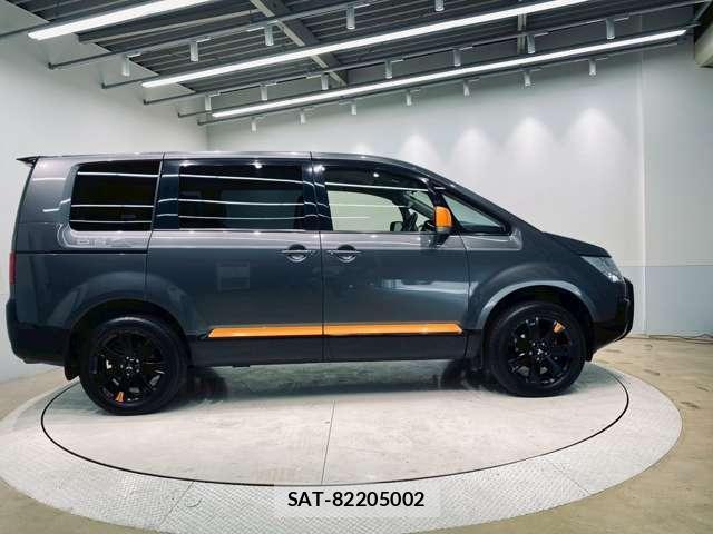 Mitsubishi DELICA 2017-12 8546122-3