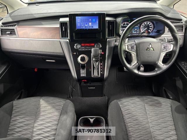 Mitsubishi DELICA 2023-10 8546845-1