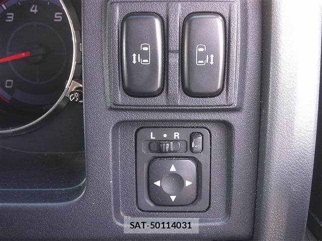 Mitsubishi DELICA 2007-04 8547124-11