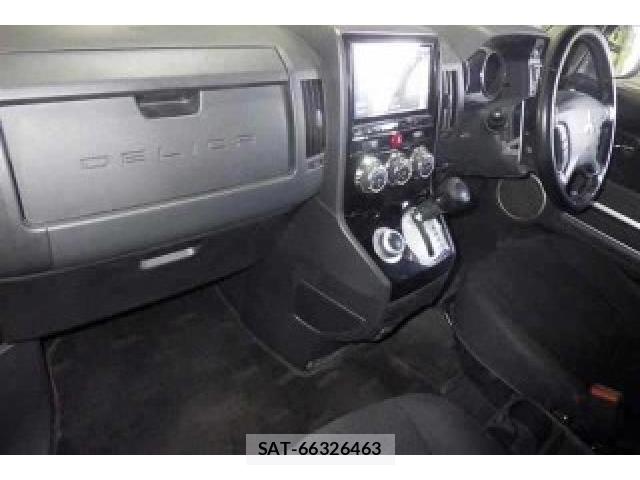 Mitsubishi DELICA 2017-10 8547859-3