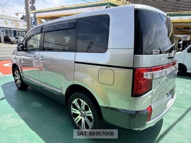 Mitsubishi DELICA 2024-12 8549083-1