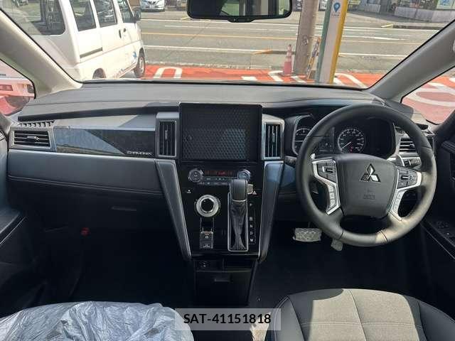 Mitsubishi DELICA 2025-12 8549132-2