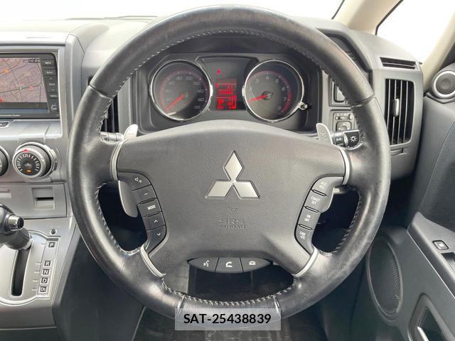 Mitsubishi DELICA 2007-09 8549619-11