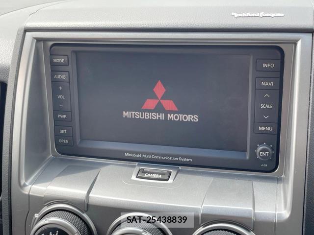 Mitsubishi DELICA 2007-09 8549619-2