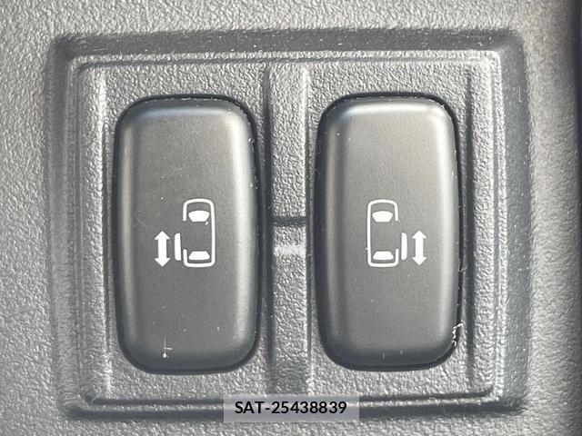 Mitsubishi DELICA 2007-09 8549619-6