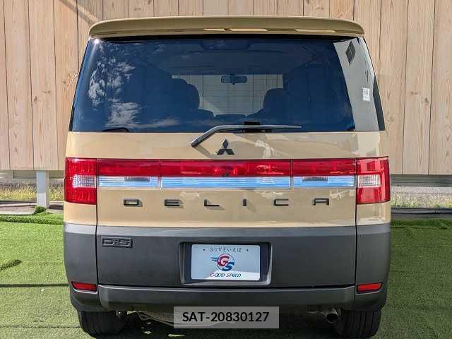 Mitsubishi DELICA 2007-06 8549737-15