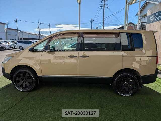 Mitsubishi DELICA 2007-06 8549737-17