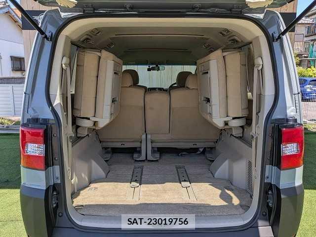 Mitsubishi DELICA 2007-06 8549738-12