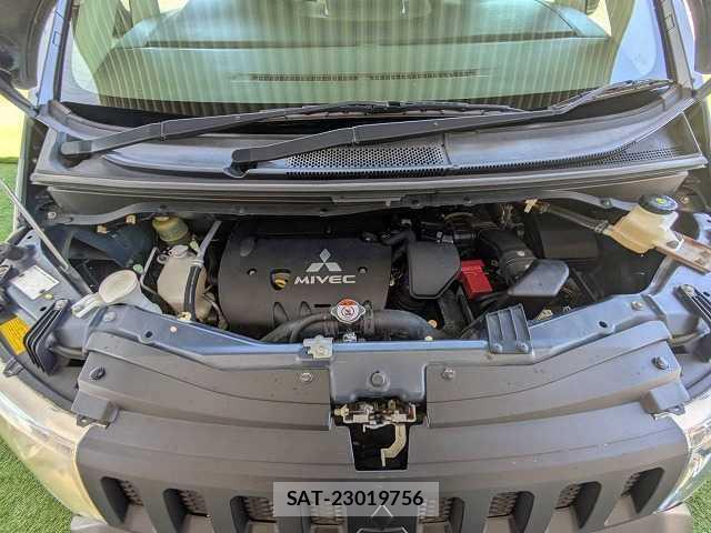 Mitsubishi DELICA 2007-06 8549738-13