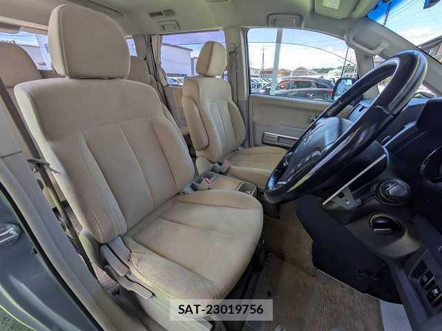 Mitsubishi DELICA 2007-06 8549738-9
