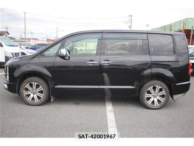 Mitsubishi DELICA 2019-03 8550699-12