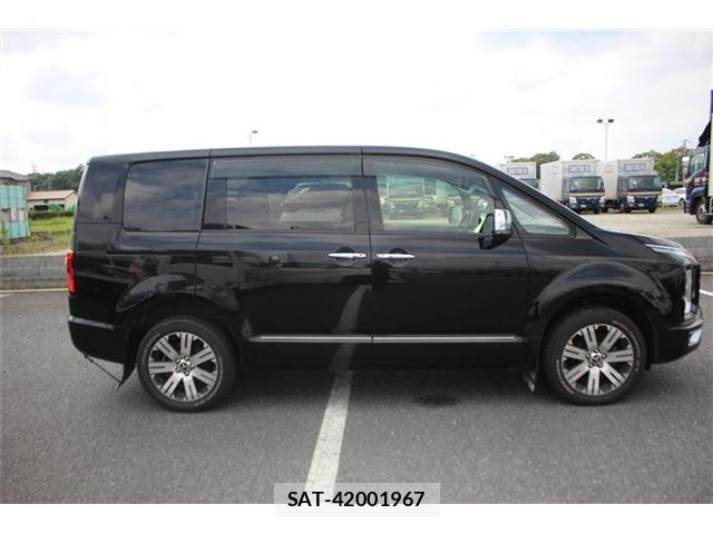 Mitsubishi DELICA 2019-03 8550699-16