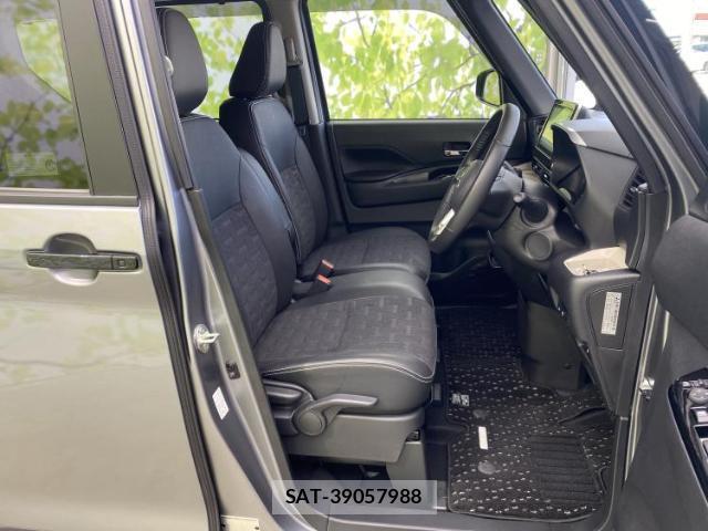 Mitsubishi DELICA MINI 2023-11 8549602-3