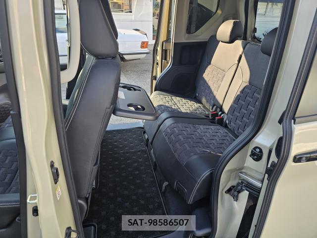 Mitsubishi DELICA MINI 2024-08 8550835-7