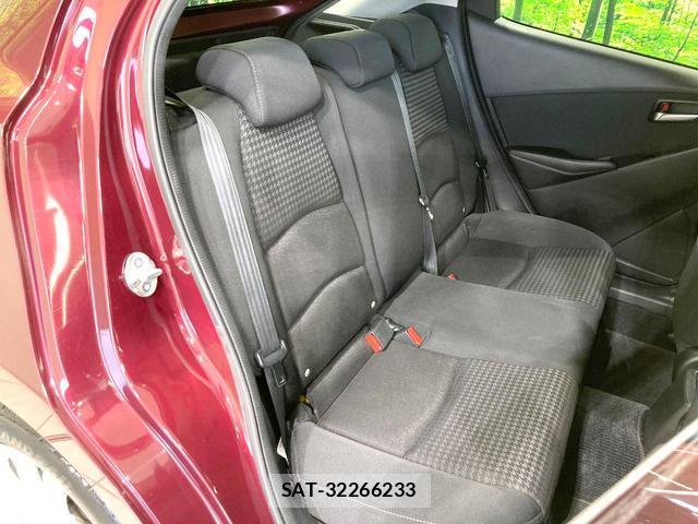 Mazda DEMIO 2017-09 8546093-8