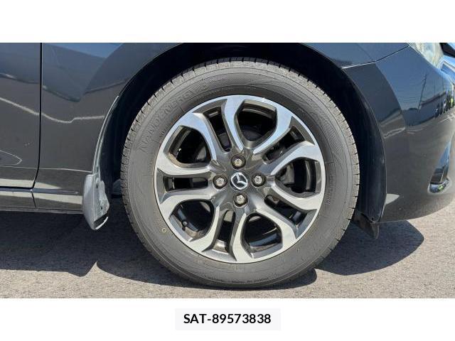 Mazda DEMIO 2014-10 8548826-8