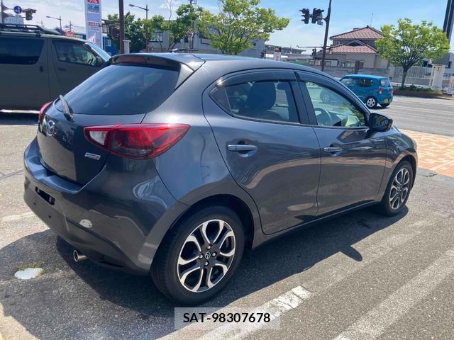 Mazda DEMIO 2015-05 8549273-7