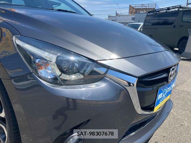 Mazda DEMIO 2015-05 8549273-8