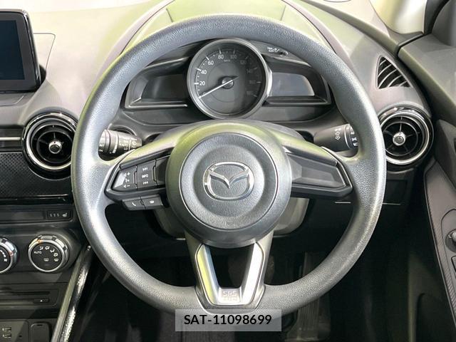 Mazda DEMIO 2018-01 8549295-10