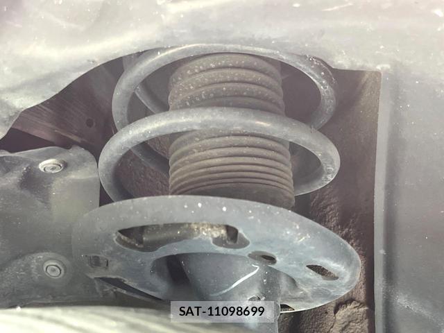 Mazda DEMIO 2018-01 8549295-19