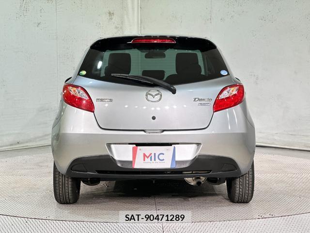 Mazda DEMIO 2013-08 8551255-15