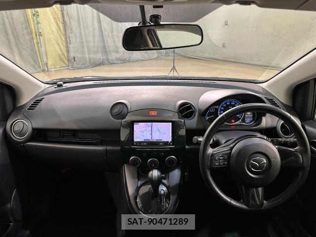 Mazda DEMIO 2013-08 8551255-4