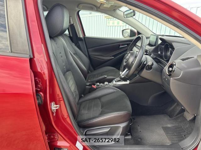 Mazda DEMIO 2017-01 8552514-3