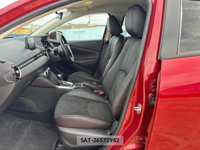 Mazda DEMIO 2017-01 8552514-5
