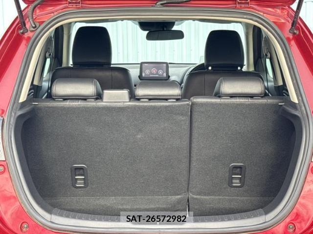 Mazda DEMIO 2017-01 8552514-7