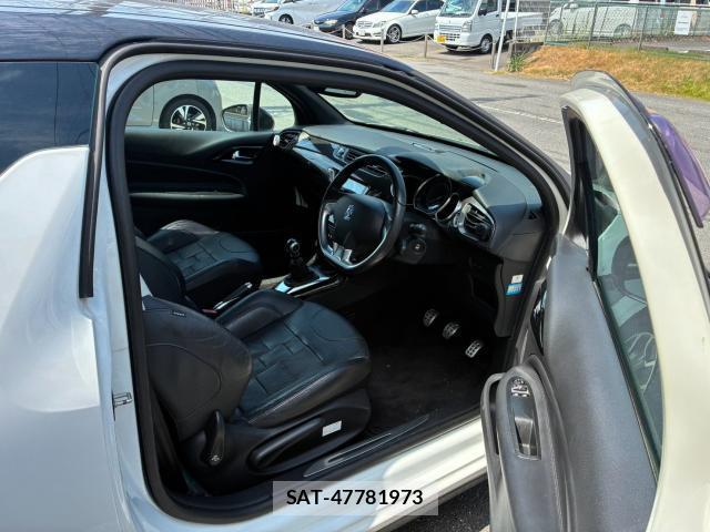 Citroen DS3 2013-03 8551210-13