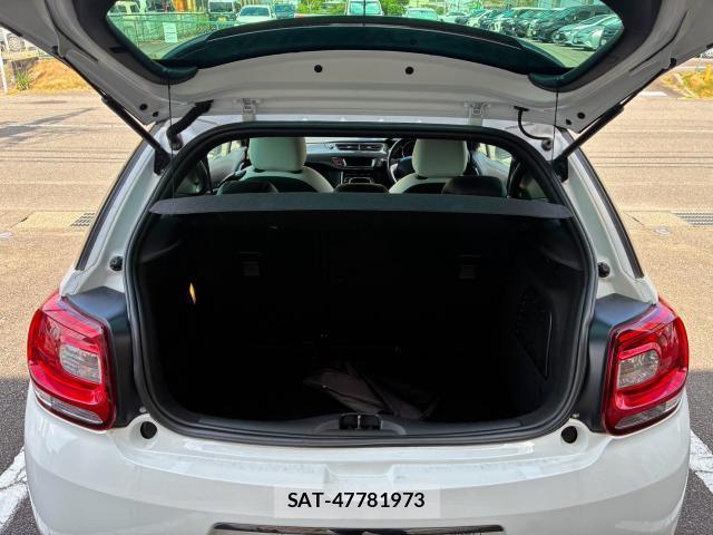 Citroen DS3 2013-03 8551210-9