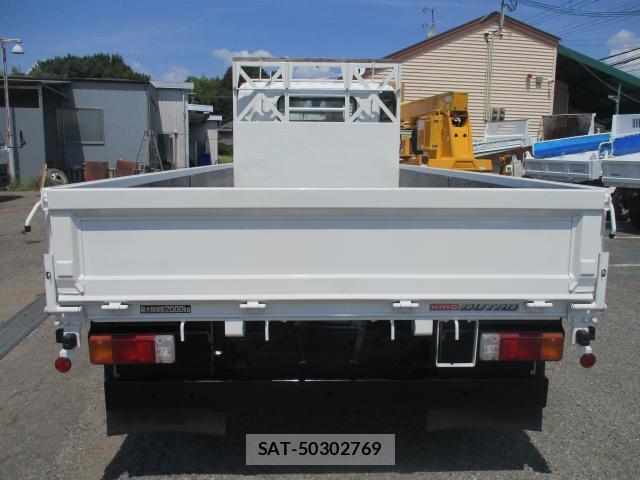Hino DUTRO 2018-06 8545551-14