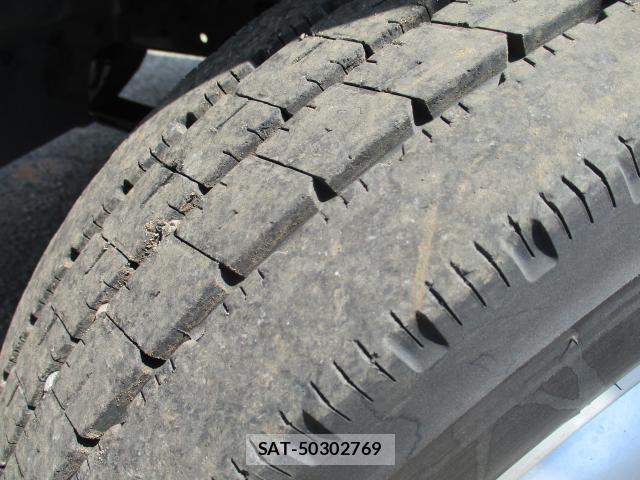 Hino DUTRO 2018-06 8545551-18