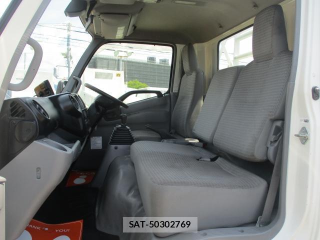 Hino DUTRO 2018-06 8545551-8