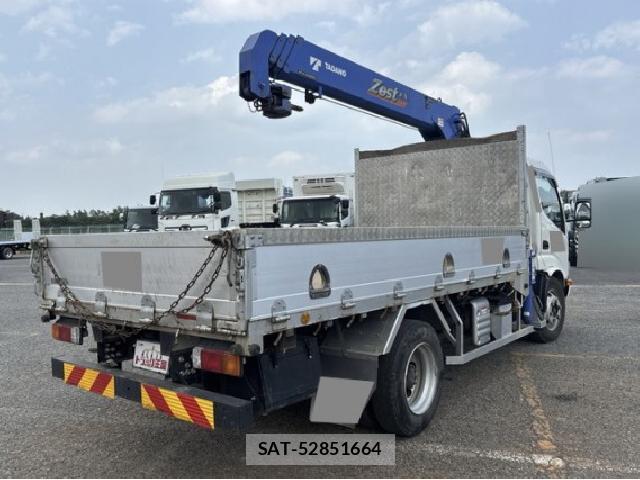 Hino DUTRO 2022 8546194-3