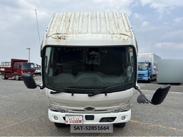 Hino DUTRO 2022 8546194-5
