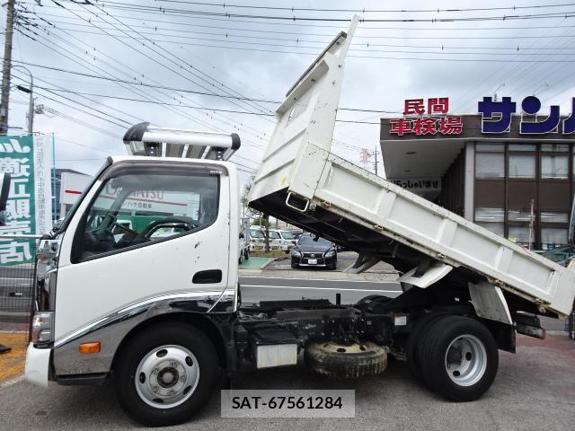 Hino DUTRO 2021-02 8546370-10