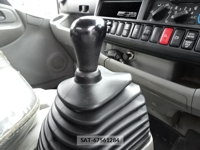 Hino DUTRO 2021-02 8546370-15