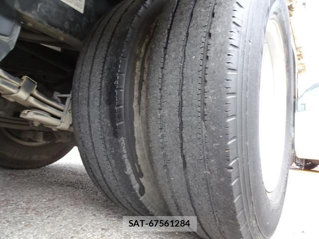 Hino DUTRO 2021-02 8546370-19