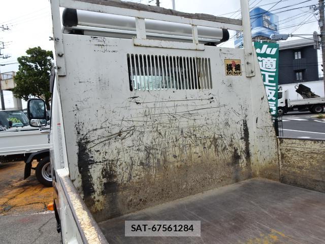 Hino DUTRO 2021-02 8546370-6