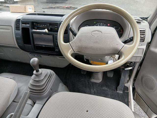 Hino DUTRO 2005-02 8547745-2