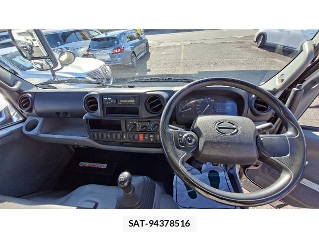 Hino DUTRO 2019-10 8548531-2