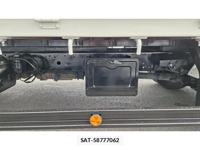 Hino DUTRO 2013-10 8548534-9
