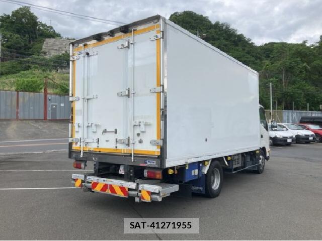 Hino DUTRO 2018 8548700-1