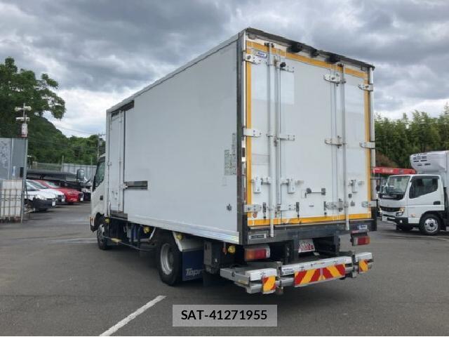 Hino DUTRO 2018 8548700-10