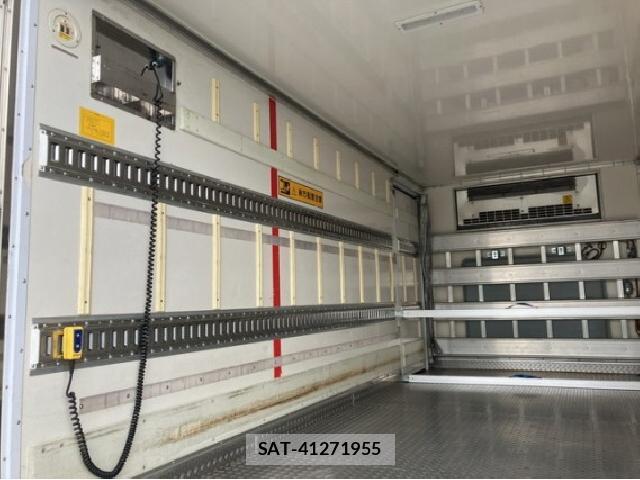 Hino DUTRO 2018 8548700-5
