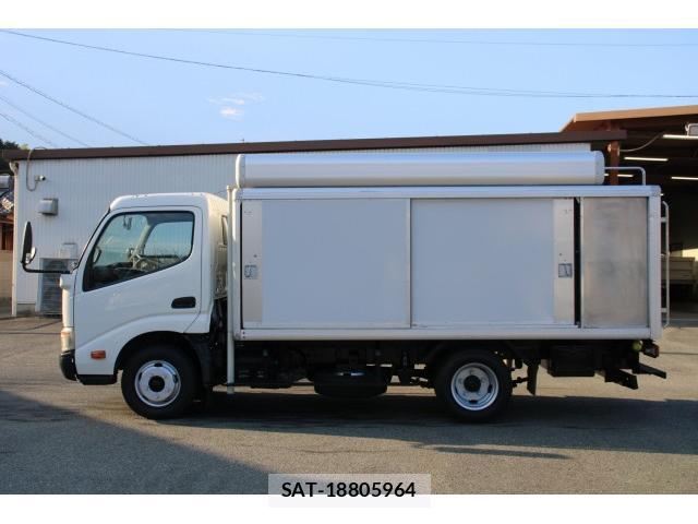 Hino DUTRO 2013-04 8548752-3
