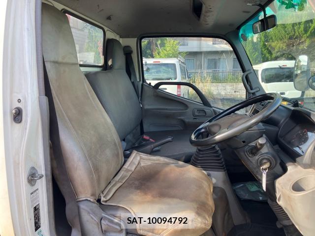 Hino DUTRO 2013 8549229-2